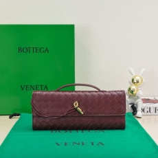 Bottega Veneta Clutch Bags